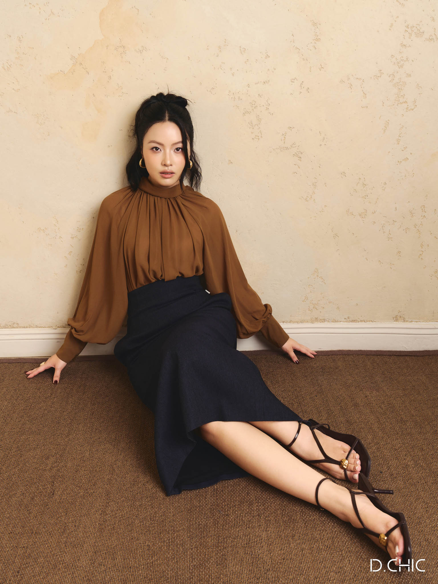Chân váy midi cạp liền